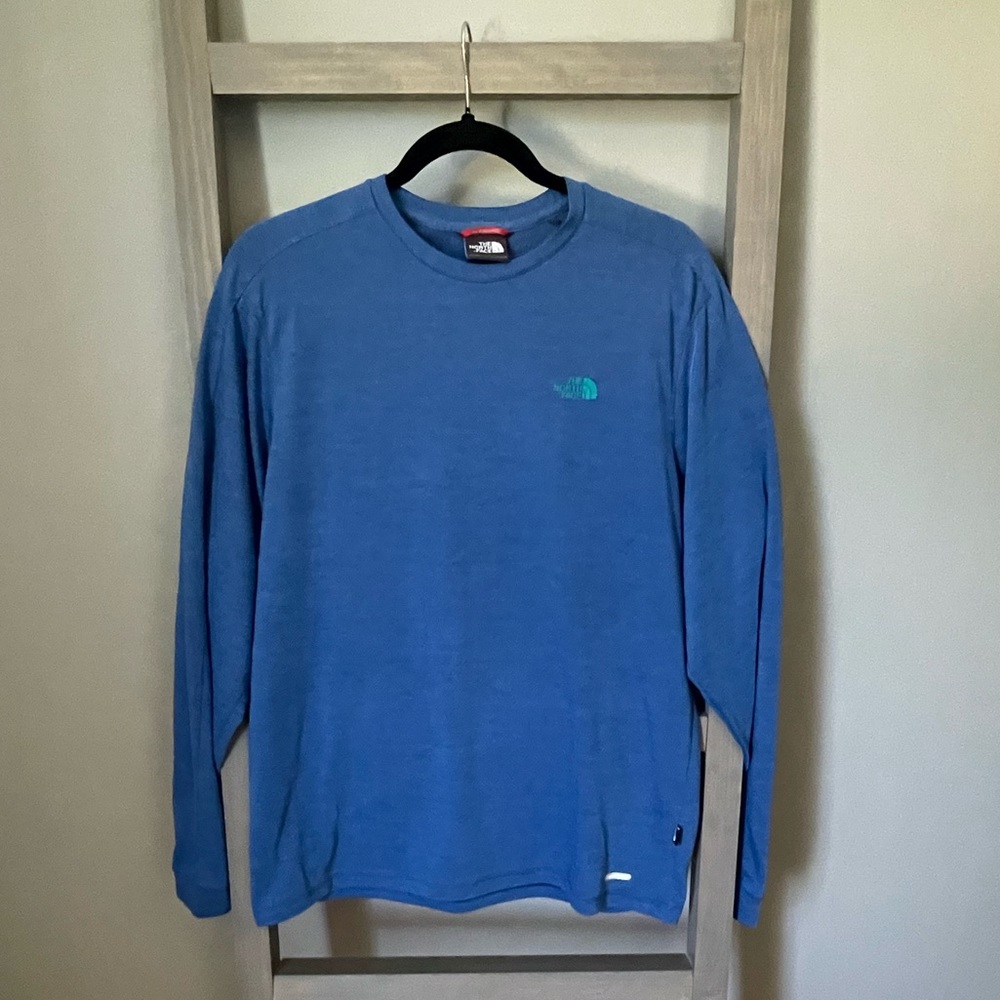 North Face Men’s Vapor Wick Long Sleeve Shirt